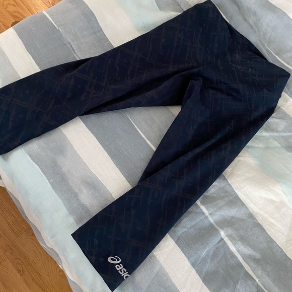 Cropped exercise leggings - Picture 4 of 7